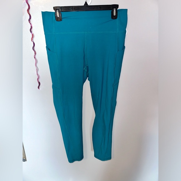 Fabletics Oasis 7/8 Legging - Picture 1 of 1